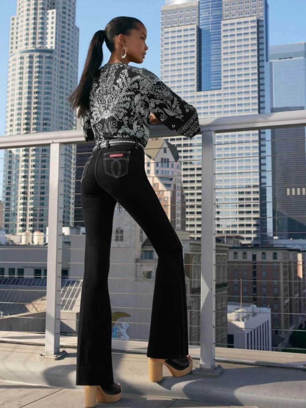 Johnny Was x Sasson Rue De La Flare Jeans Black Size 29